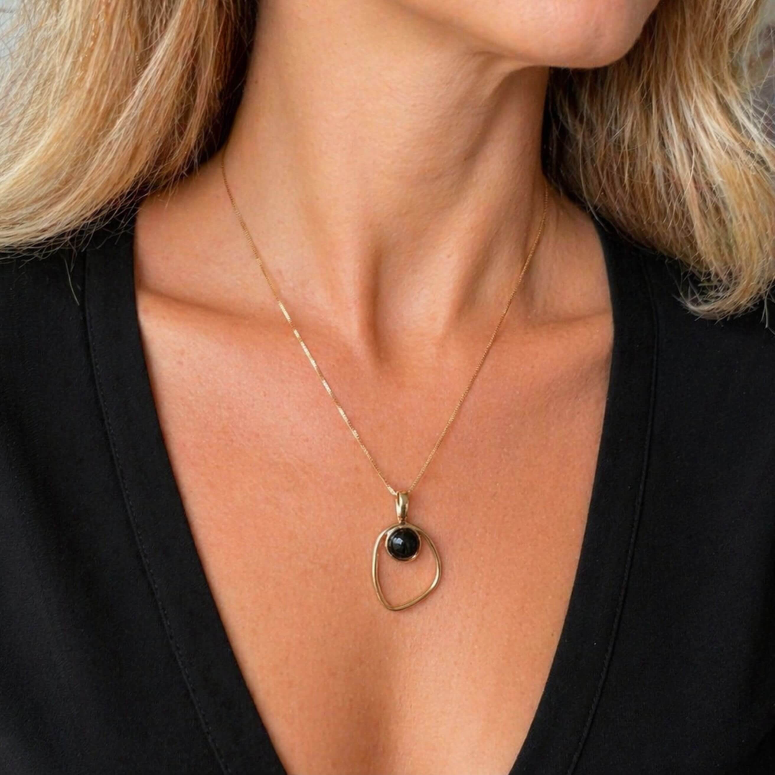 Open Oval Gold Necklace