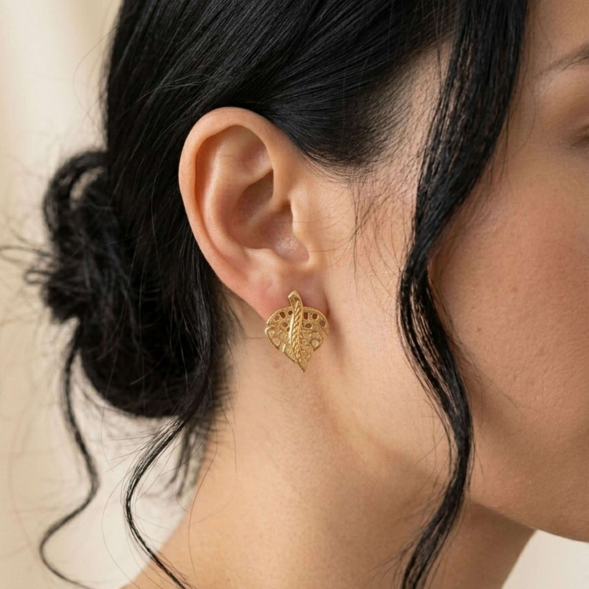 Monstera Leaf Studs