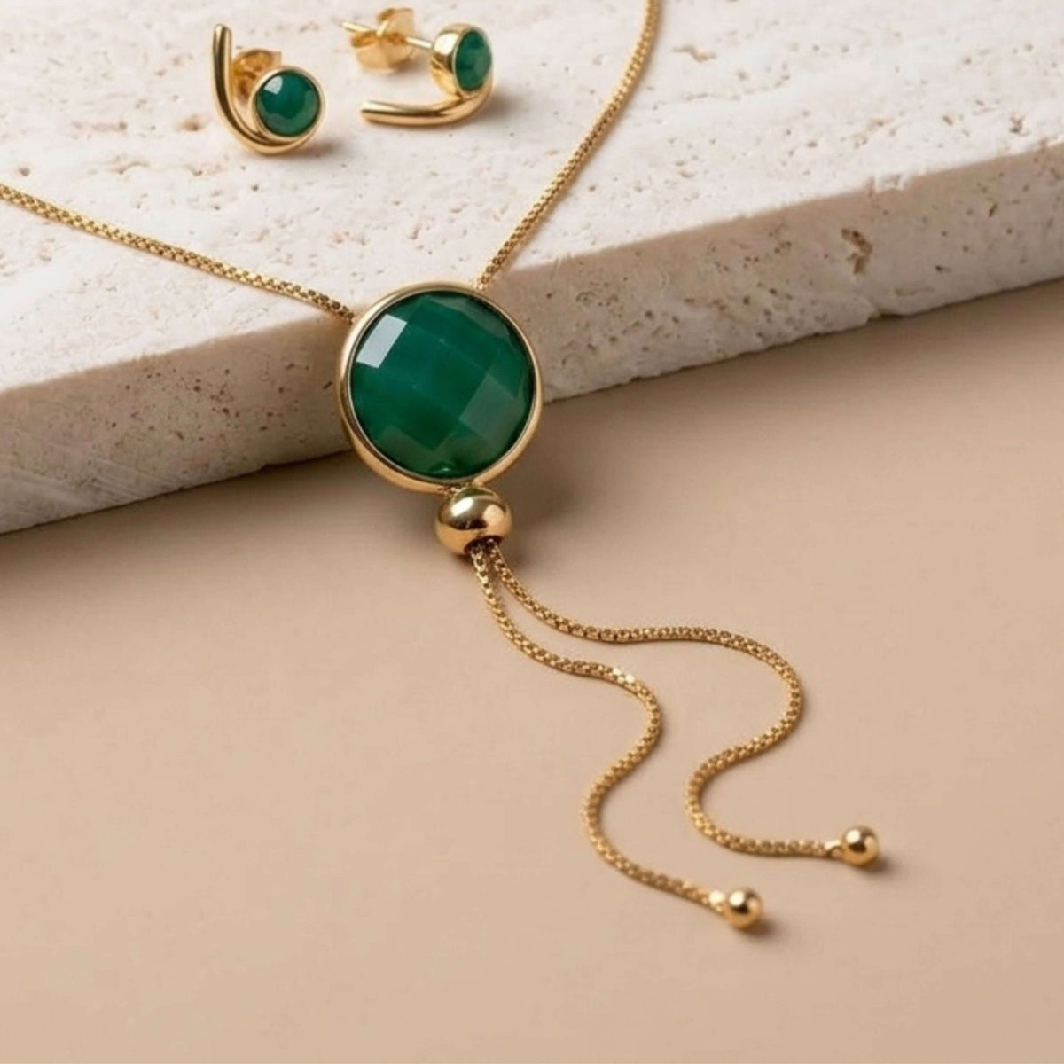 Brazilian Emerald Round Lariat Necklace