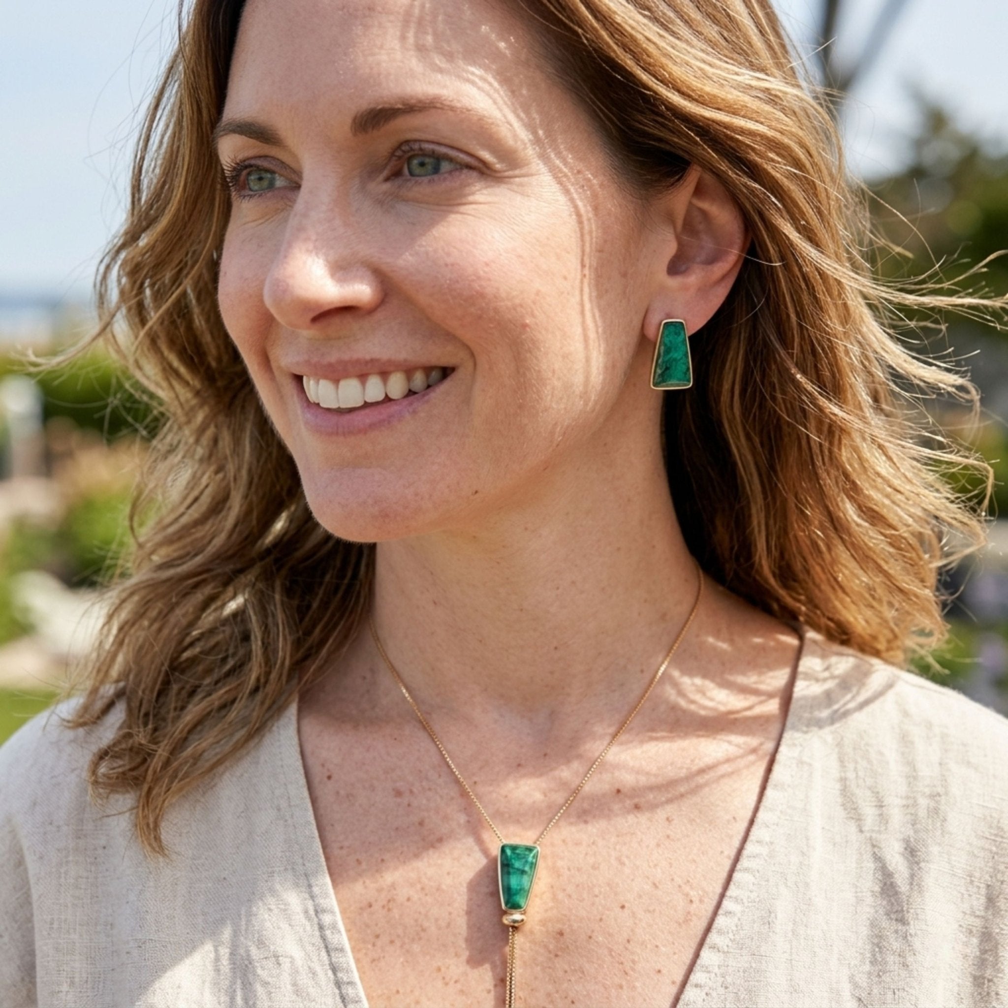Faceted Trapeze Adjustable Lariat Necklace – Brazilian Emerald
