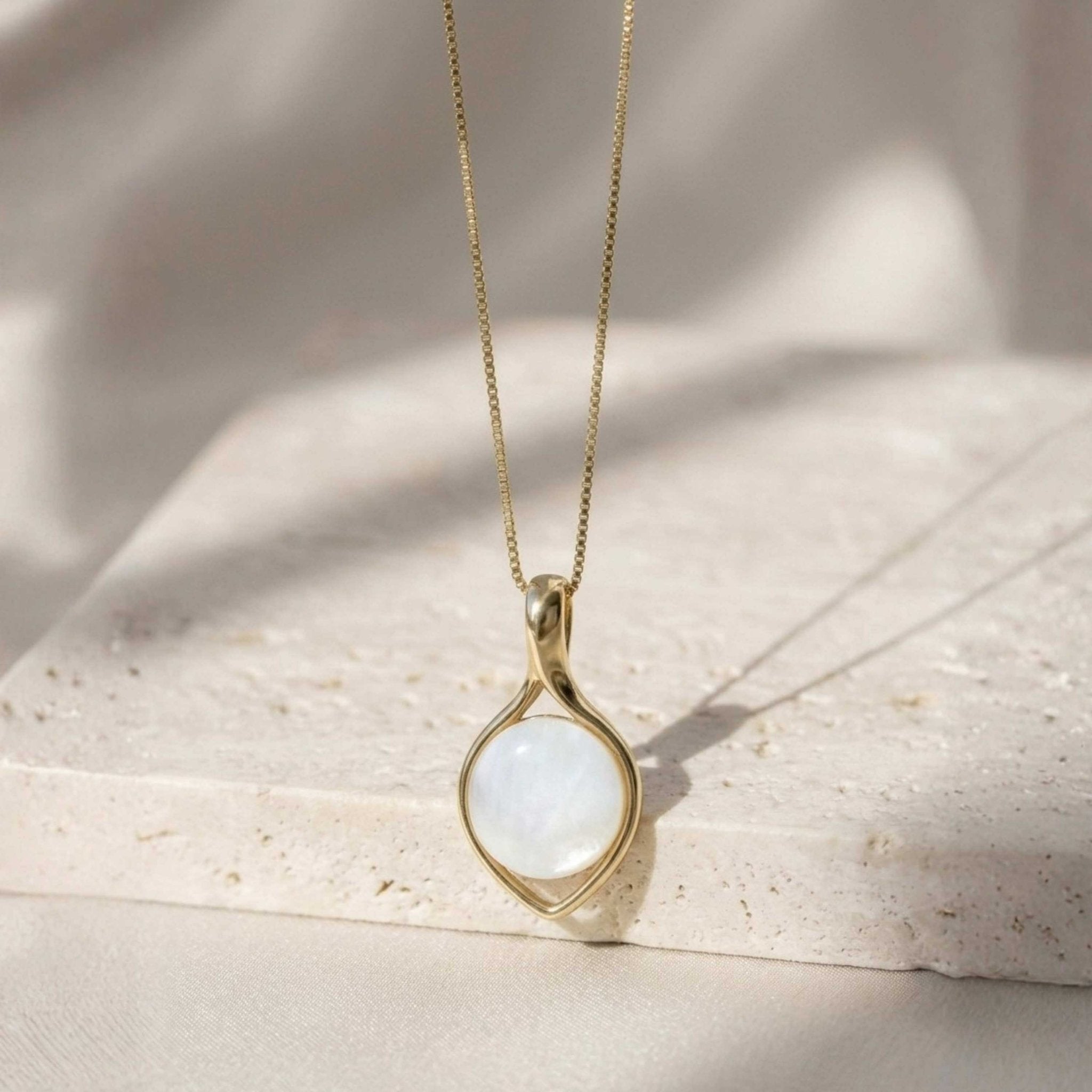 Offset Round Gold Necklace