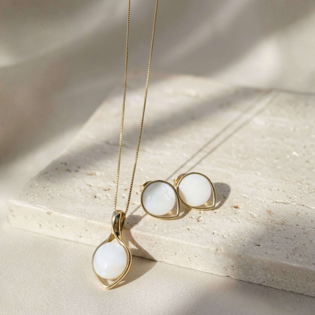 Offset Round Gold Set
