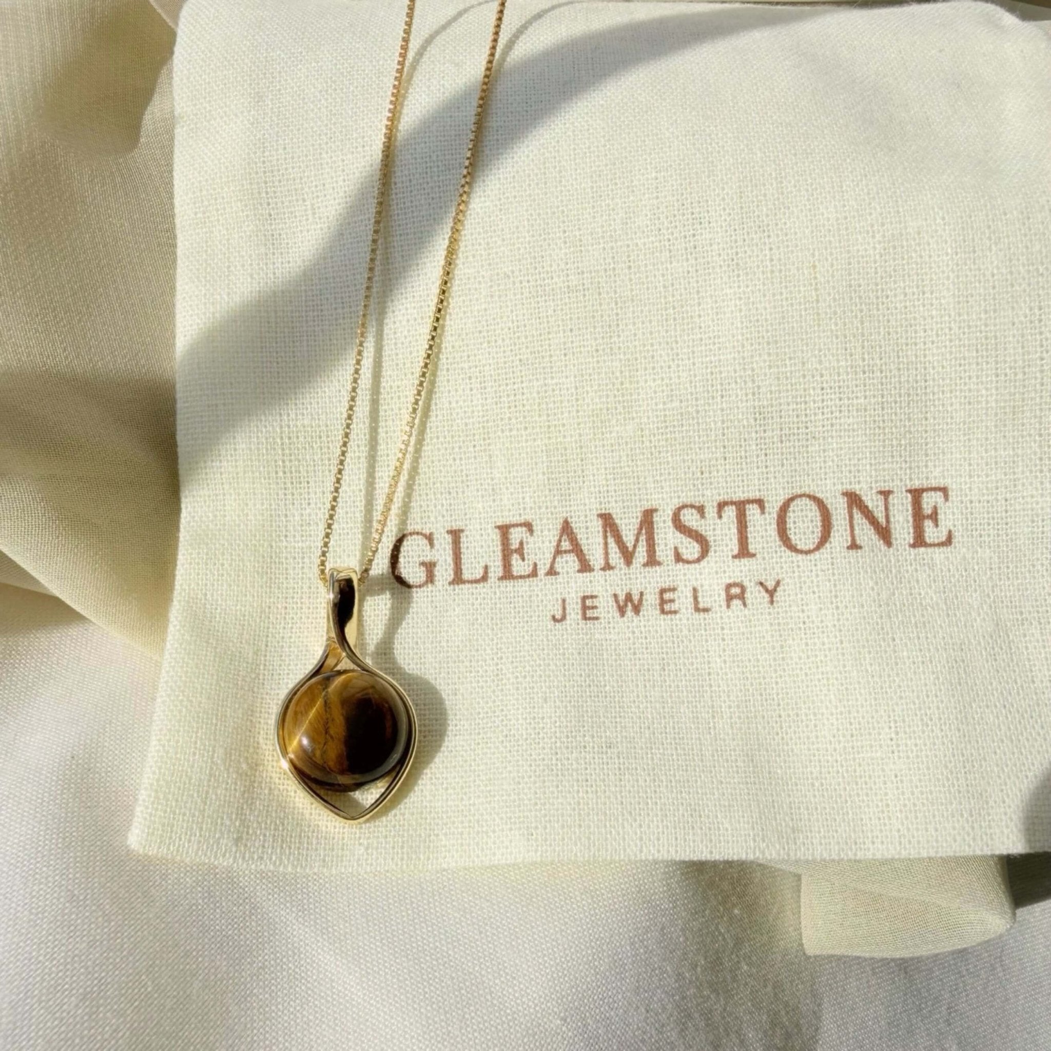 Offset Round Necklace – Tiger’s Eye