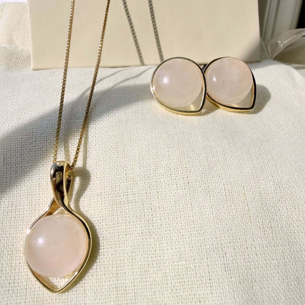Offset Round Set – Rose Quartz