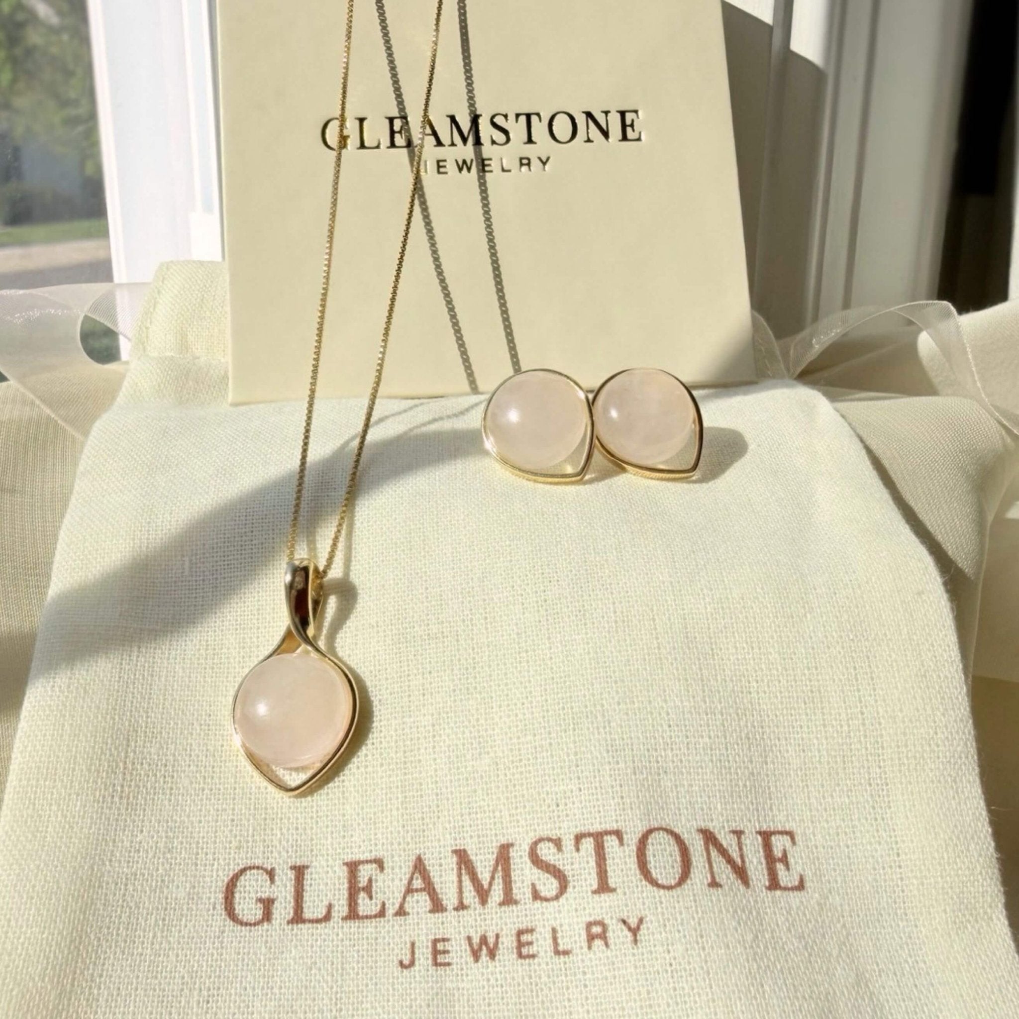 Offset Round Set – Rose Quartz