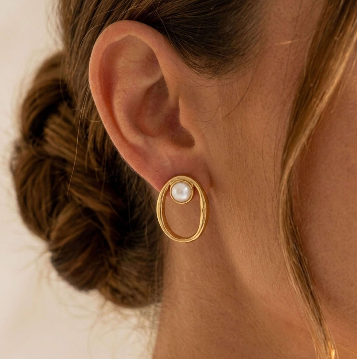 Open Oval Gold Earrings