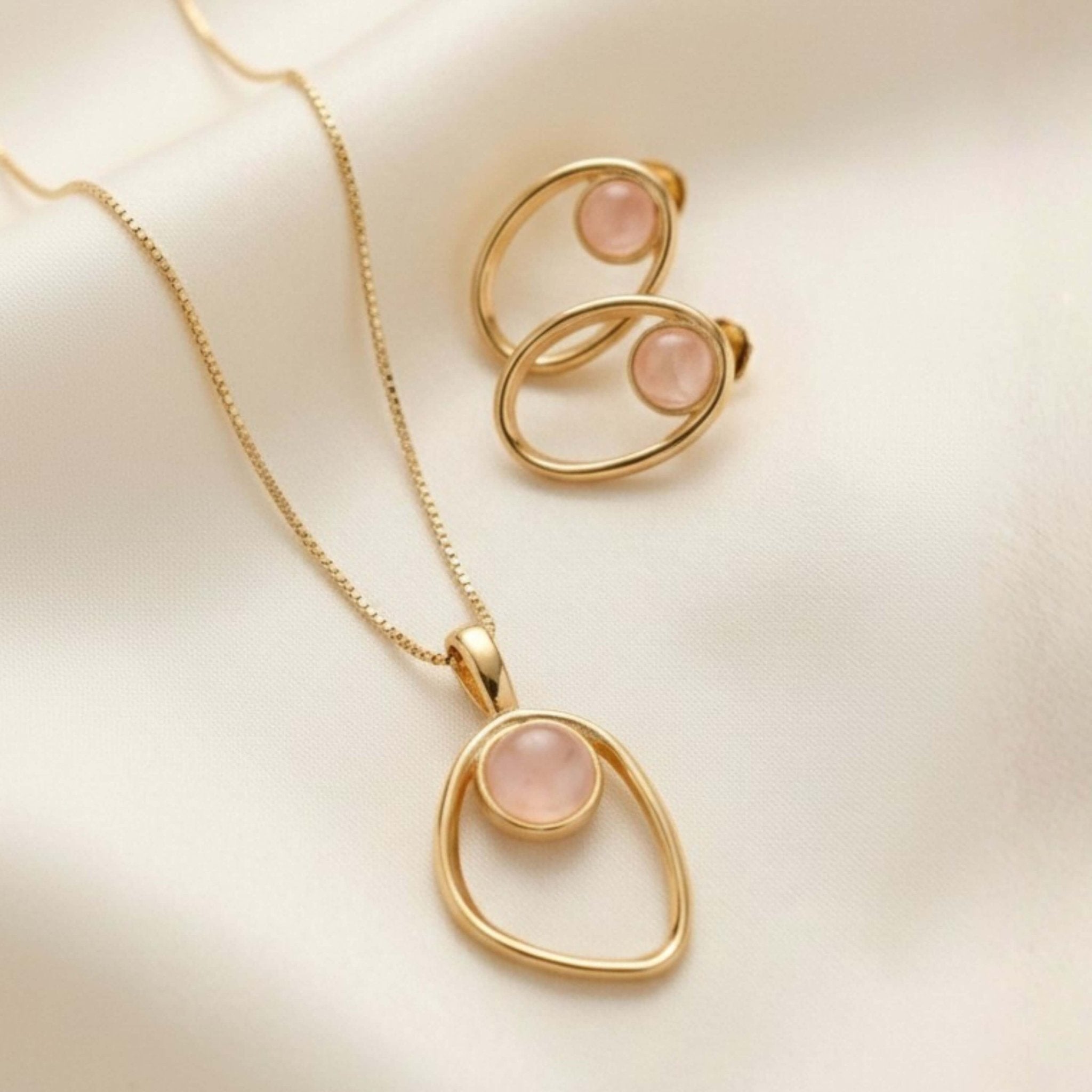 Open Oval Gold Set