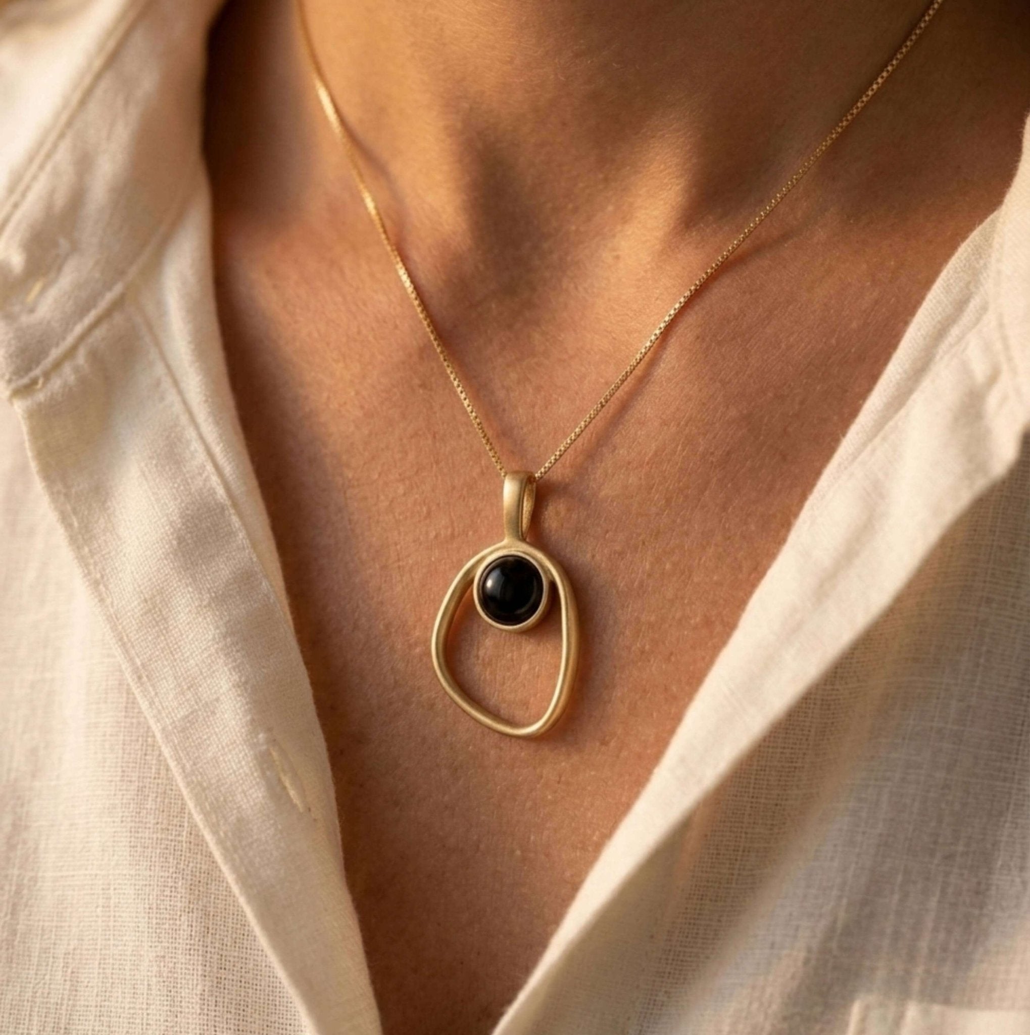 Open Oval Gold Set